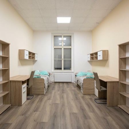 מריבור Minidorm Rooms In Heart Of City Center מראה חיצוני תמונה
