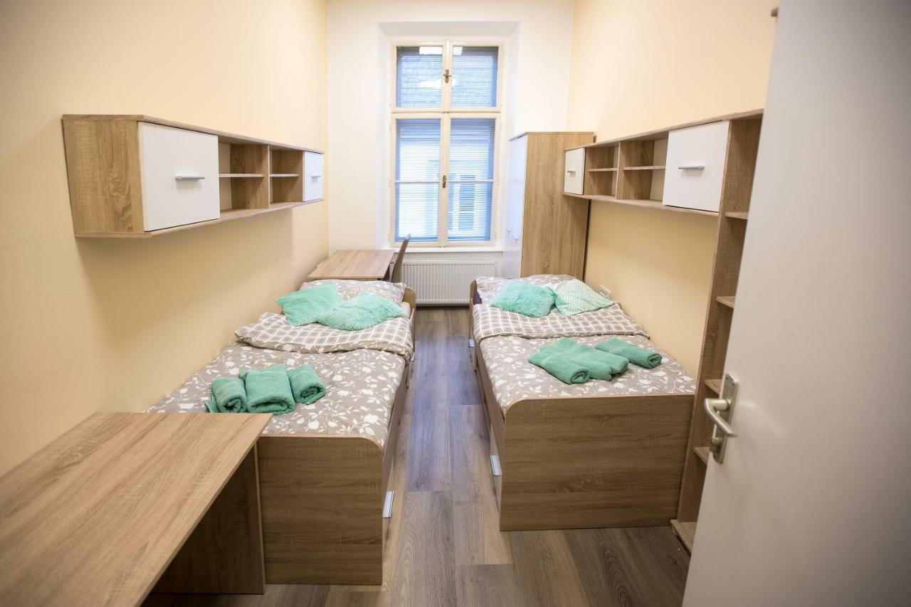 מריבור Minidorm Rooms In Heart Of City Center מראה חיצוני תמונה