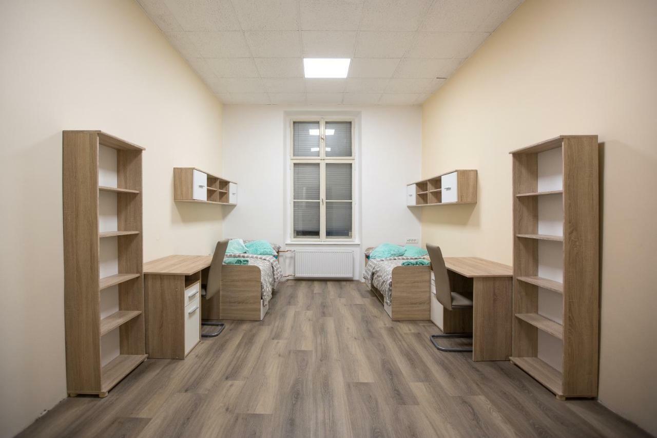 מריבור Minidorm Rooms In Heart Of City Center מראה חיצוני תמונה