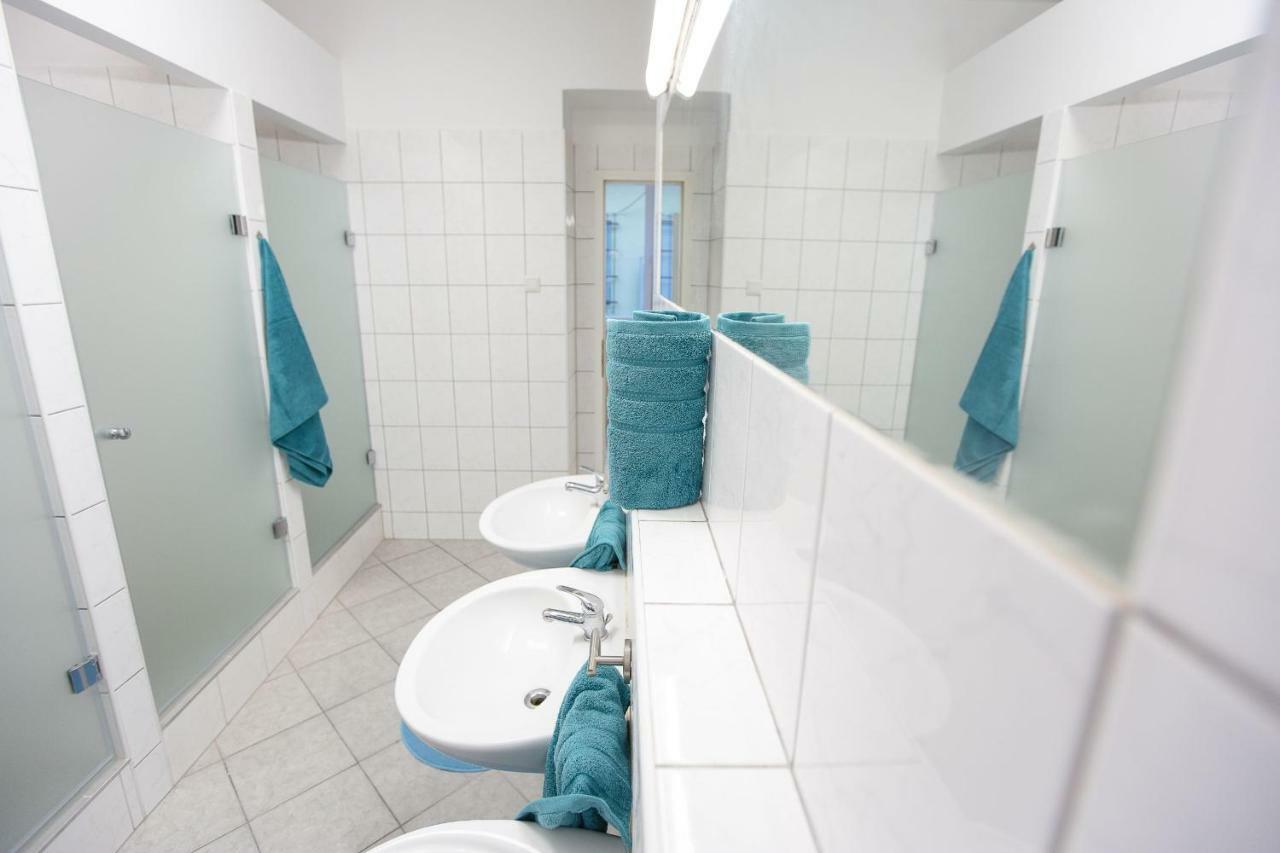 מריבור Minidorm Rooms In Heart Of City Center מראה חיצוני תמונה