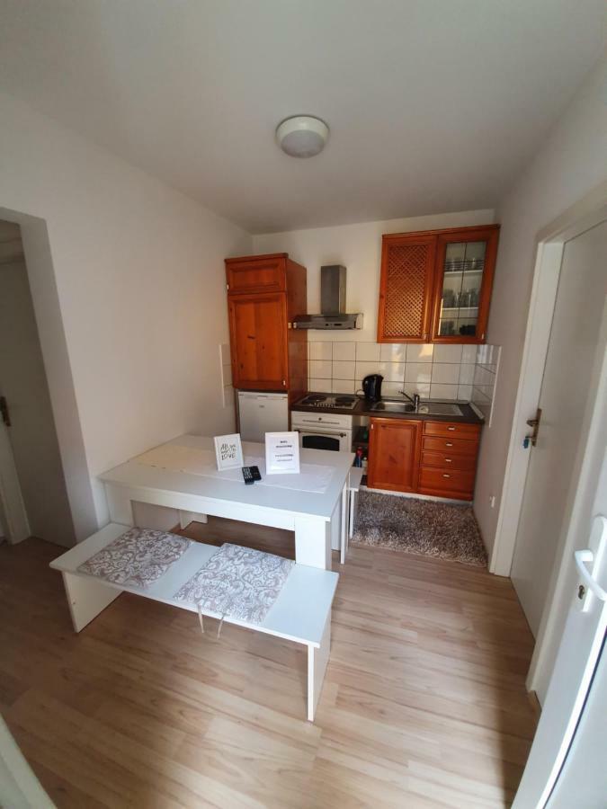 מריבור Minidorm Rooms In Heart Of City Center מראה חיצוני תמונה