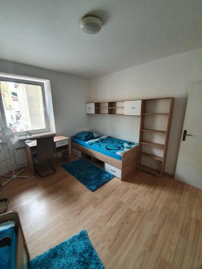 מריבור Minidorm Rooms In Heart Of City Center מראה חיצוני תמונה